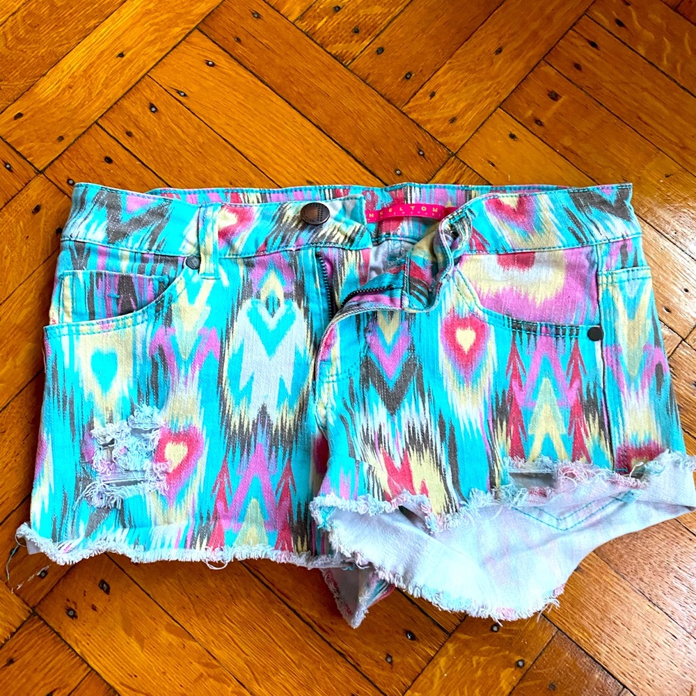 Multi Color Mint Blue Red Shorts Size 5 Tinseltown